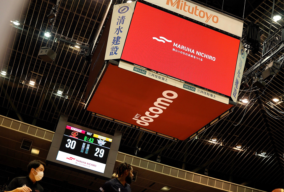 センタービジョンでは「SAKANA　X　SPOTRS」イメージ動画や、冷凍食品TV-CMが放映されました（Umios撮影）